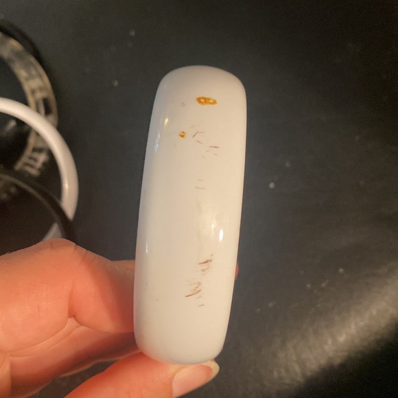 Vintage bangle bracelets🖤🤍 - Picture 5 of 9